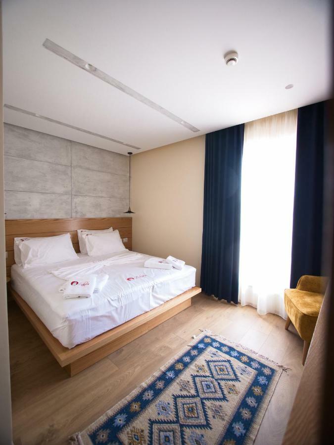 Hotel Lahuta Bajram Curri Exterior photo