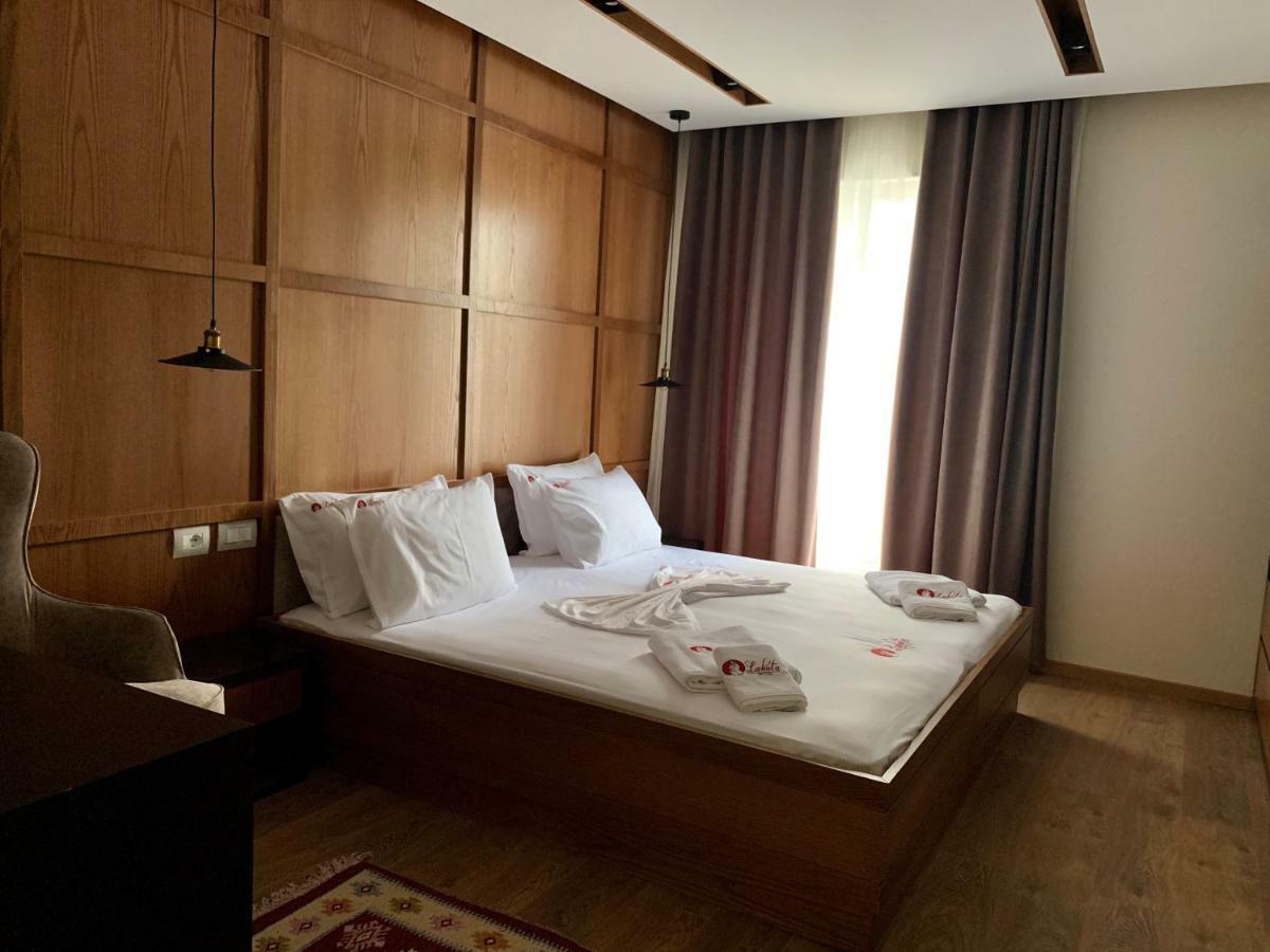 Hotel Lahuta Bajram Curri Exterior photo